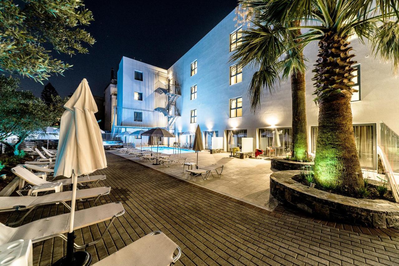 Pollis Hotel 赫索尼索斯 外观 照片